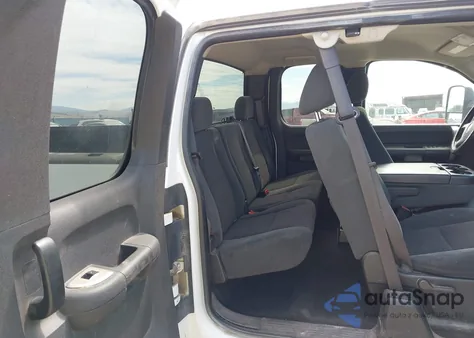 2007 Chevrolet Silverado 2500Hd Lt1 z USA, uszkodzony, nr VIN 1GCHK29K17E603145